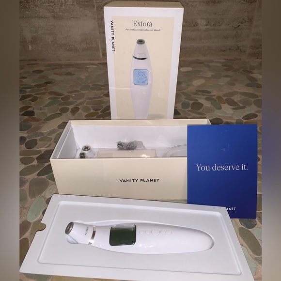 New in box - Vanity Planet Exfora